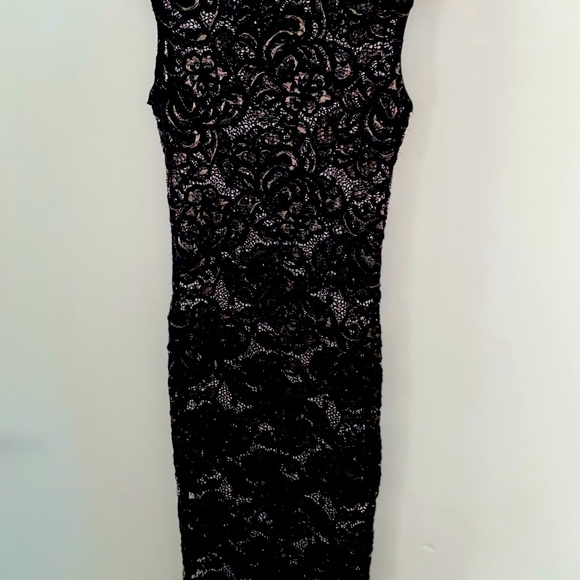 Dress - Picture 3 of 4